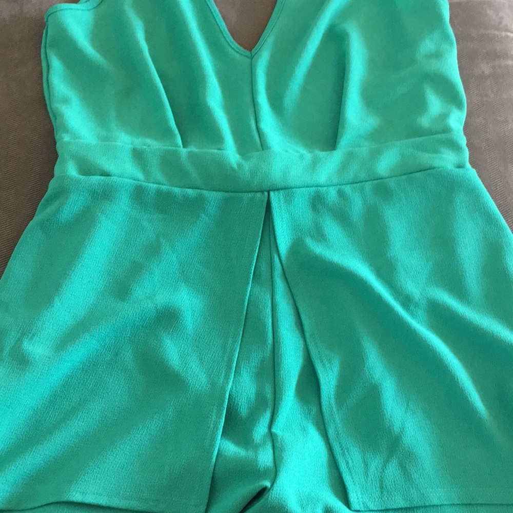 Open back with V neck jumper New